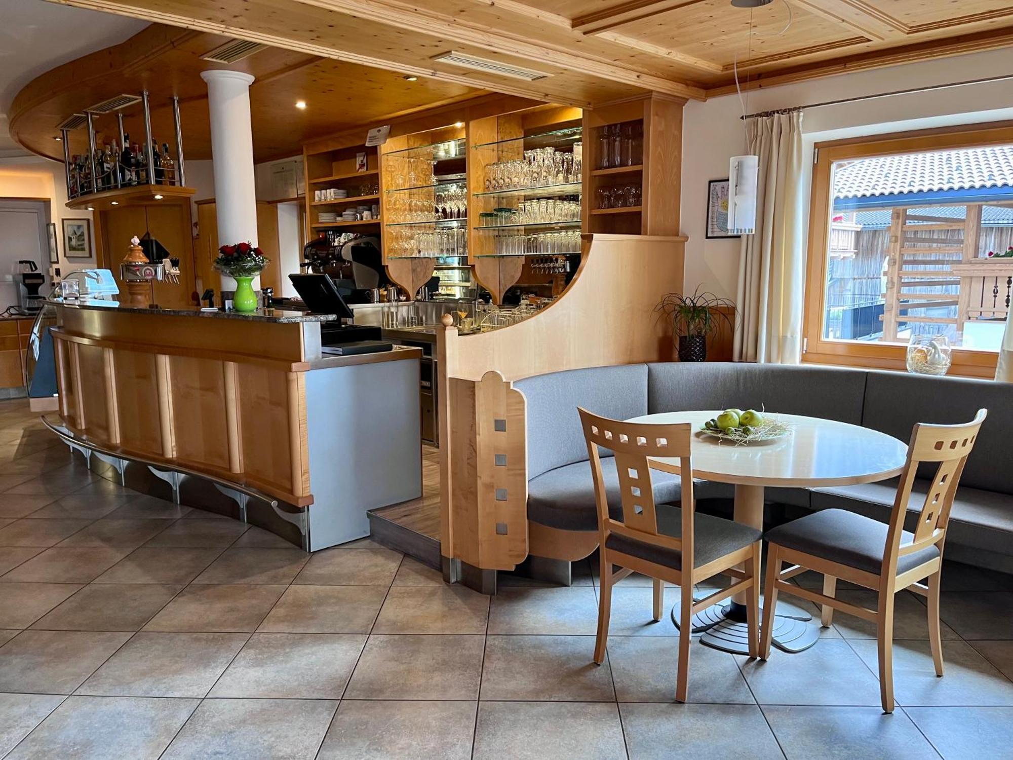 Hotel Gasthof Kircher Fiè Eksteriør billede