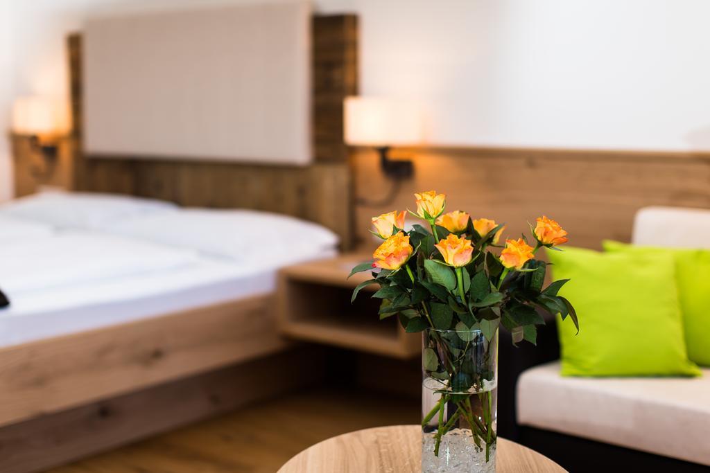 Hotel Gasthof Kircher Fiè Eksteriør billede